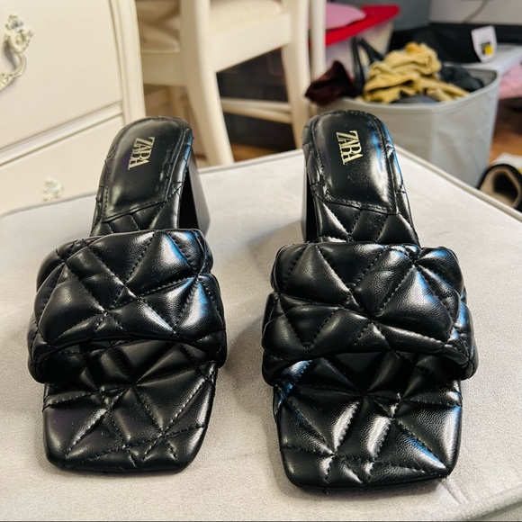 ZARA Wide Heeled Quilted Sandals Black - Picture 6 of 8